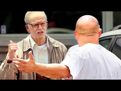 Este tipo quiere pelear con un abuelo 🤣 | El abuelo sinvergüenza | Clip en Español