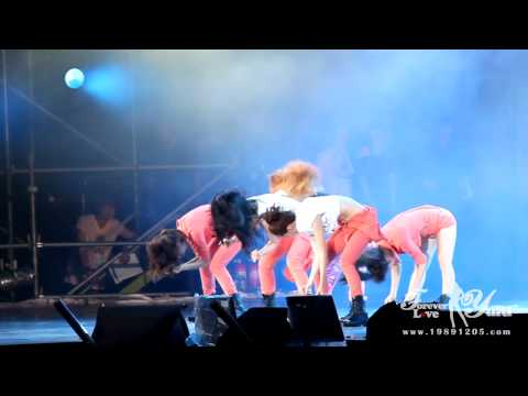 [Fancam] 100911 Yuri SNSD  - Dance Break @ SM TOWN 2010 Shanghai