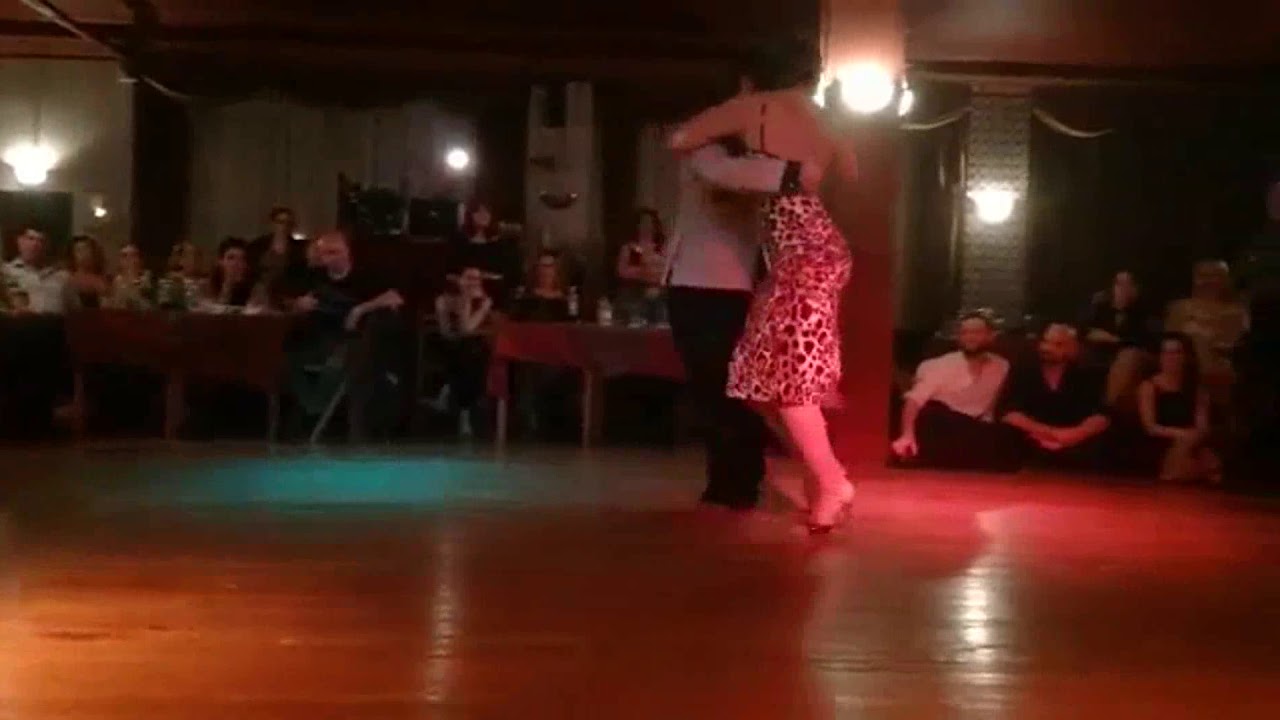 Natasha Lewinger y Haris Mihail