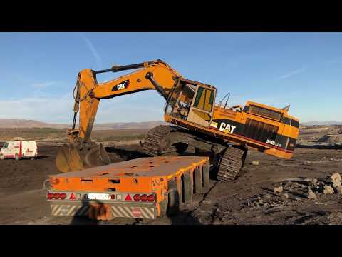 Loading And Transporting The Caterpillar 365B  - Fasoulas Heavy Transports