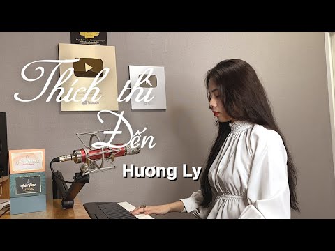 Thể hiện bởi Hương Ly