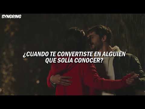 Lana Condor, Anthony De La Torre - Raining In London (Traducción al Español)