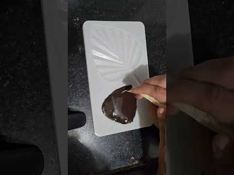 #trending #shortfeed #youtubeshort #chocolate