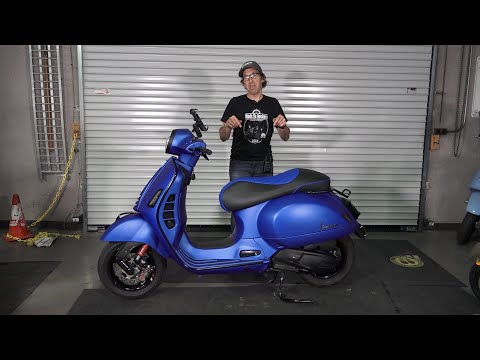 Subtle & Sporty Custom Matte Blue Vespa GTS