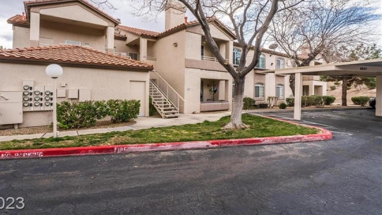 75 North Valle Verde Drive, Henderson, NV Presented by Vestuto Realty Group.