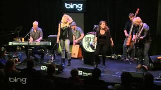 Delta Rae - The Chain (Bing Lounge)