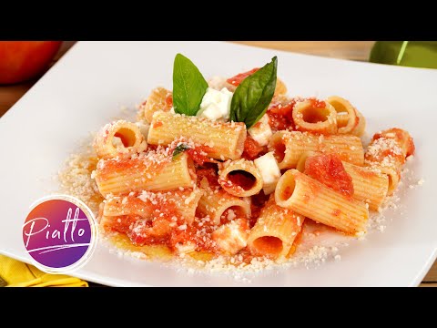 Pasta Fredda Stile CAPRESE con POMODORO FRESCO e MOZZARELLA - Facile e Veloce