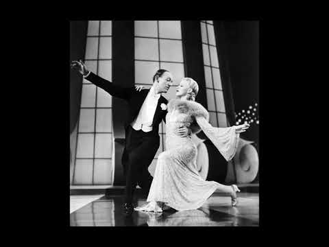 Cheek To Cheek - Fred Astaire acc. by Leo Reisman Orchestra (1935)