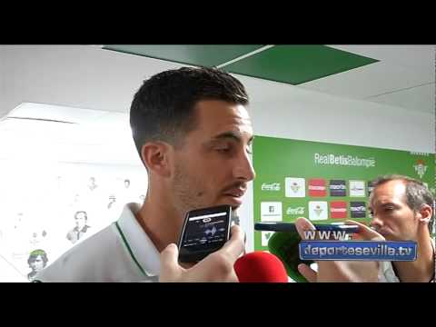 Renella: "Estoy muy contento con el gol, para un delantero es importante"