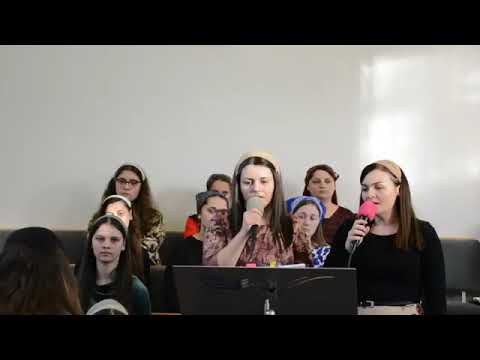 Sora Elena,Claudia si Tabita-Sunt un pribeag fara de  tara