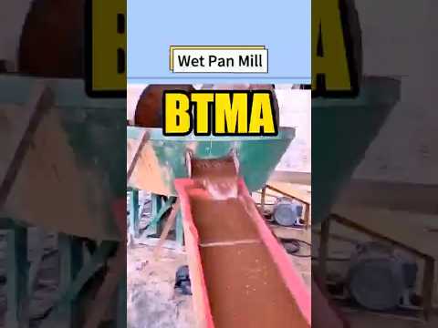 African customers use BTMA 1200 gold mill to grind and select gold.
