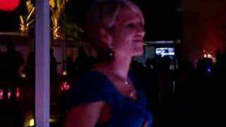 TOM NOVY feat. SIMONNE COOPER