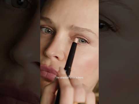 Global Ambassador Sara Foster | Long-Wear Cream Shadow Stick | Bobbi Brown Cosmetics