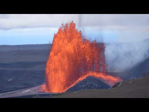 Live: Views of Kilauea volcano eruption in Hawaii