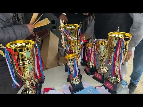 Klan News -Gara me kuaj në bregdetin e Darëzezës