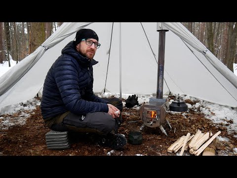 Mroźny biwak w ogrzewanym namiocie