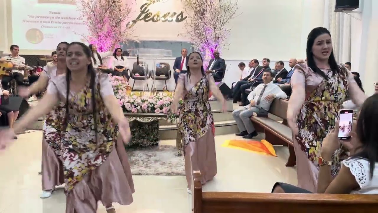 Jogral e coreografia.. "Na presença do Senhor ela floresce e seu fruto permanece!" 12/11/2023