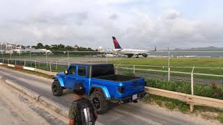 SXM | Plane Spotting | Saint Maarten | 11/18/2023 | Maho Beach