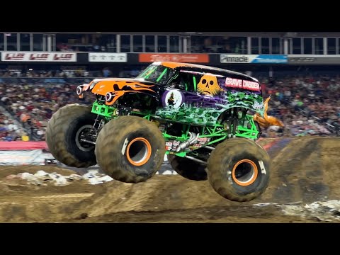 Monster Jam - BEST MOMENTS of World Finals 22!