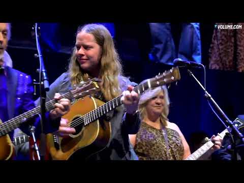 Steve Martin, Billy Strings, Del McCoury, Jim Lauderdale, Sierra Hull & more "Little Birdie"