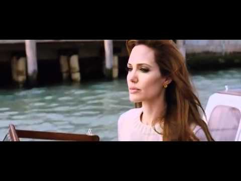 Cena do aeroporto - Elise e Frank - The Tourist