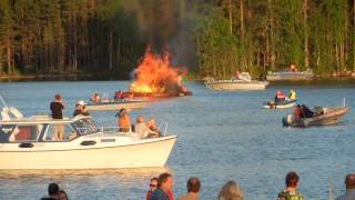 preview picture of video 'Juhannuskokko  Punkaharju Finland Midsummer bonfire  2013'