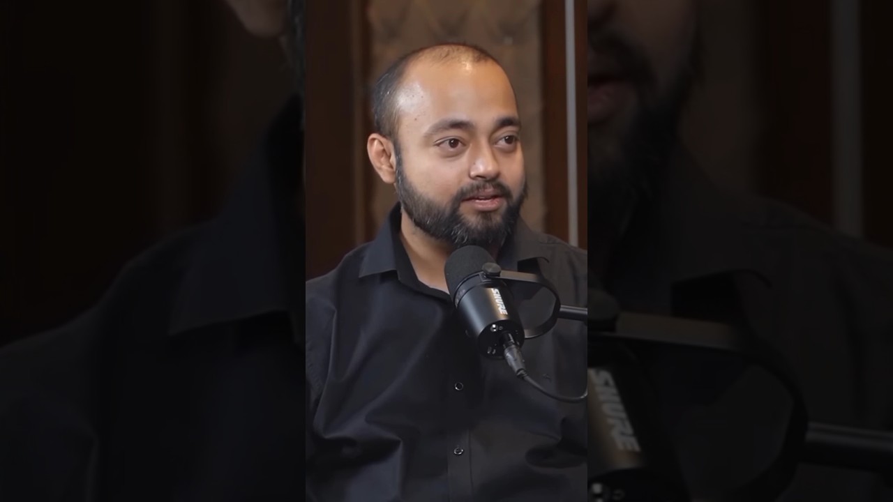 Bloomberg : Rolls Royce of Trading software 🤑 | what is Bloomberg terminal #abhishekkar #shorts