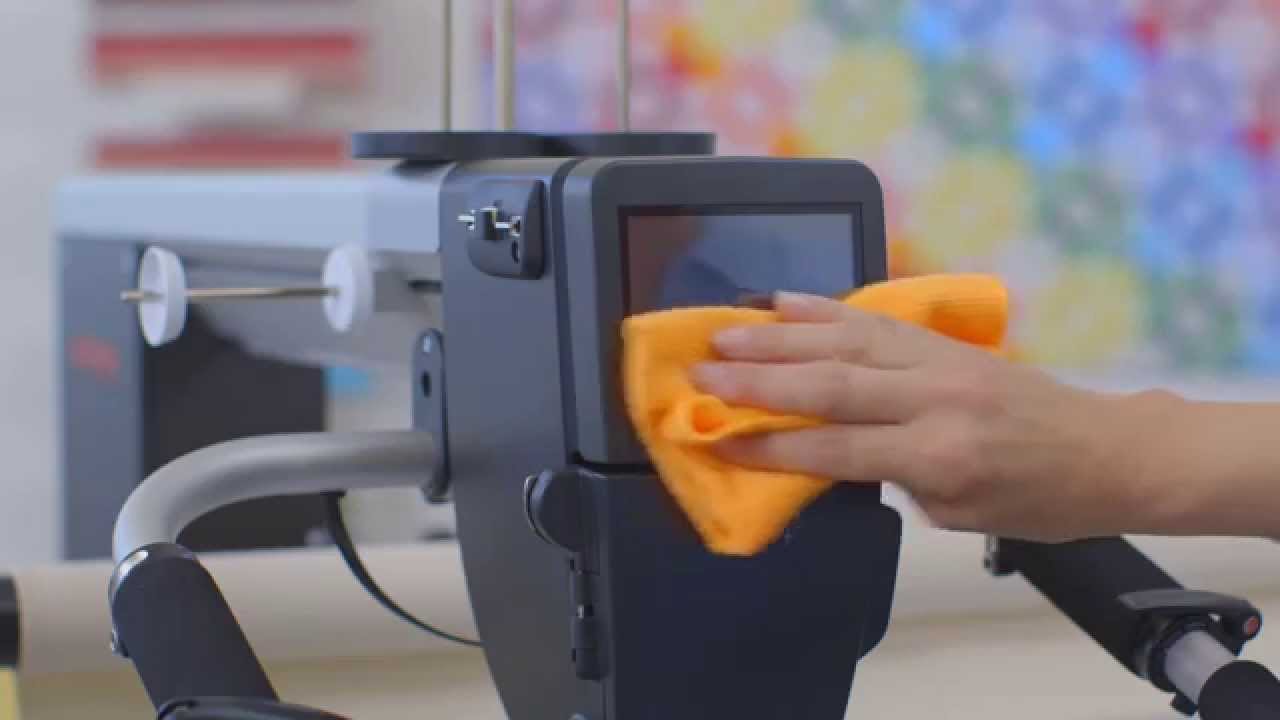 Longarm Quilting Machines BERNINA Q Series Sit Down BERNINA