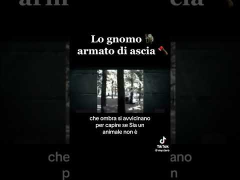 uno gnomo armato di ascia
