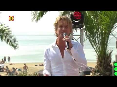 René Schuurmans - Mooie meisjes blijven nooit zo lang alleen