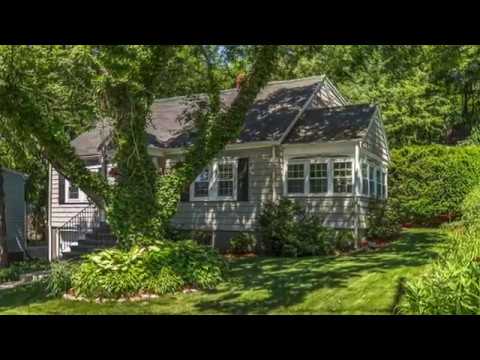 10 Oak Hill Dr, Arlington MA  - Janet Halloran - Tel 617 947 3119