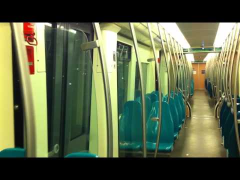 RET Metro Rit Rijtuig 5304 (met nieuwe kleur) De Akkers-Heemraadlaan in de avond