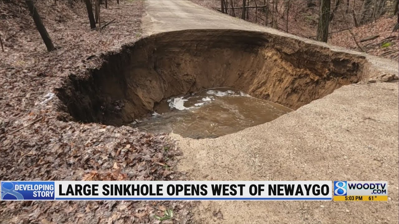 Large sinkhole opens west of Newaygo