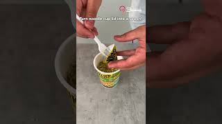Turn noodle cup lid into a spoon 🍜 #noodle #spoon #tricks