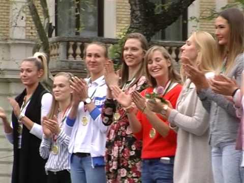 Zengett a főtér a BRSE szurkolóitól