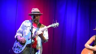 Kelley Mickwee feat  Colin Brooks - Stay - Geislingen Rätsche 6. Mai 2017 Multicam