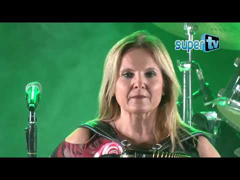 ACCORDEON BARBARA LUCCHI A GREAT ITALIAN ACCORDIONIST Accompanied by the Davide Salvi Orchestra