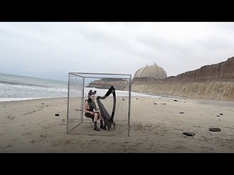 Allie X - Reunite (Official Lyric Video)