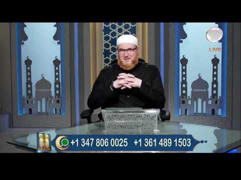 Khitbah Engagement In Islam and proposing to a girl by surprising her in a public place   #hudatv