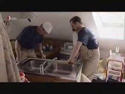 ARD exclusiv - Eine Familie und ihre Helfer vom Amt Teil 1/3