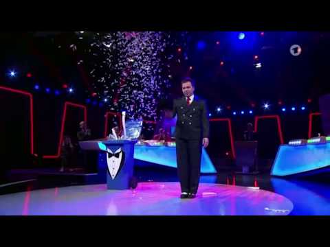 The Paperman Show - Papershow Papershow - the spectacular showact with paper