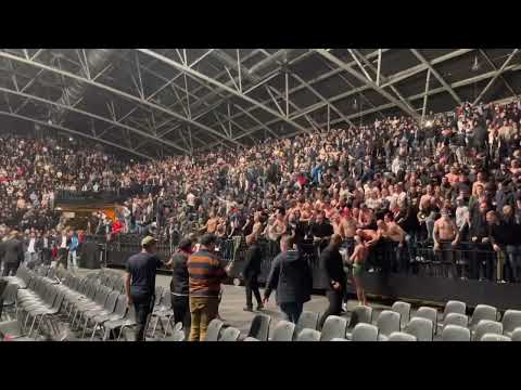Arek Wrzosek thanks Legio Warschau hooligans for support during Glory vs Badr Hari fight.
