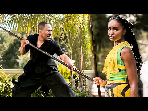 Eddie Murphy hits his daughters with a stick | Coming 2 America | CLIP