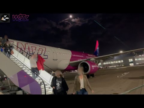 Tirana international airport - London Luton airport [wizz air] travel with Aoi