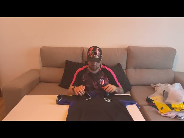 Vídeo relacionado con Atletico DE Madrid Camiseta Segunda Equipación Temporada 2023-2024 Réplica Oficial - Talla Adulto (XXL)