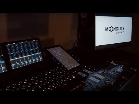 Federica Luna Vincenti (Moonolite sound)