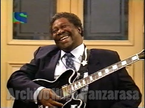 BB King tocando en vivo en el Show de Bill Cosby/1990/ en el living del estudio