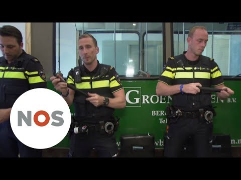 POLITIE: Waarom de nieuwe wapenstok 11 cm langer is