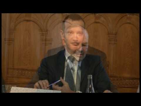 "Na Velké pardubické nemůže být špatné počasí, jen vy se můžete špatně obléknout!"