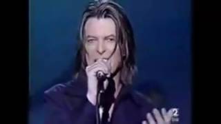 David Bowie ⚡ the pretty things are going to hell
